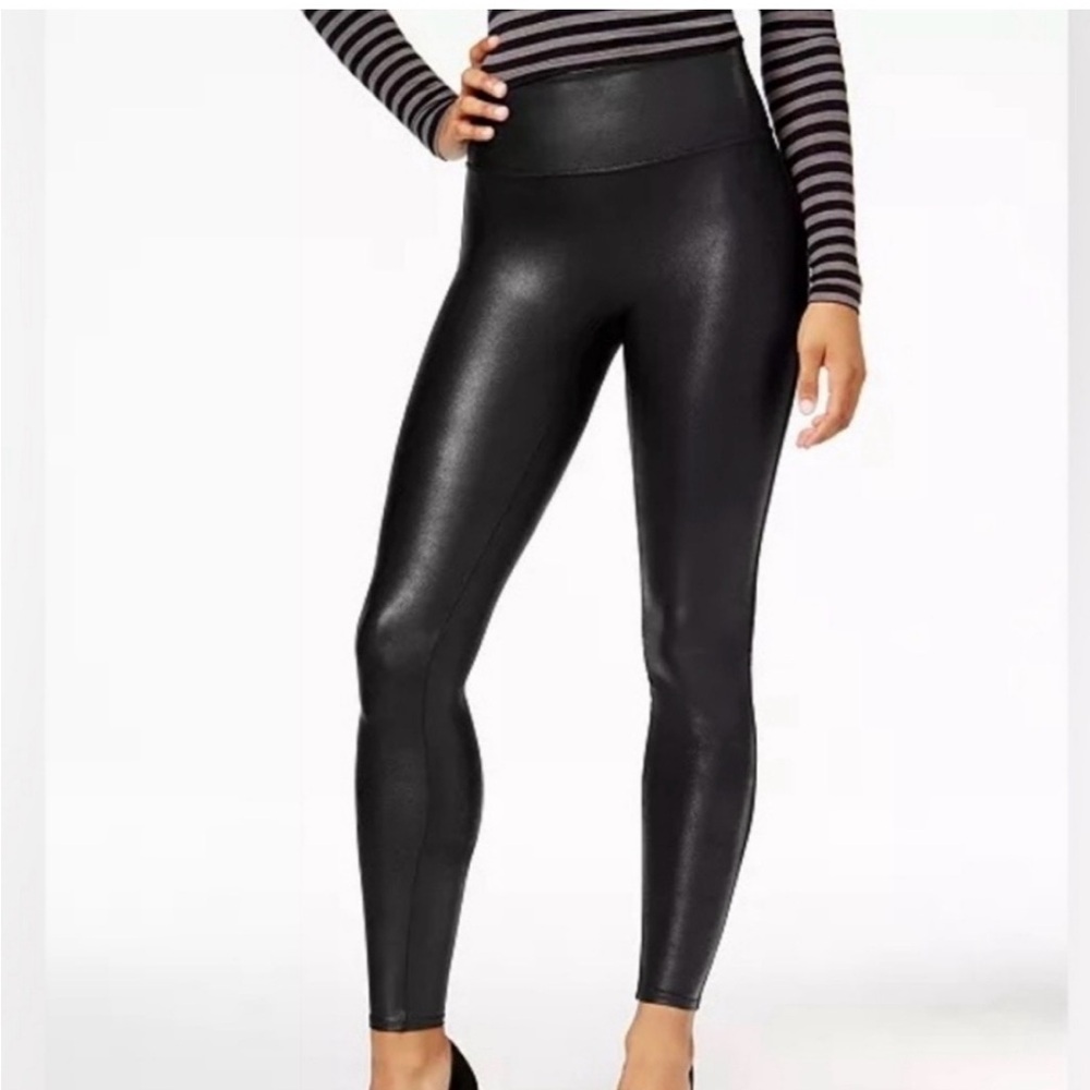 Spanx black faux leather leggings EUC L